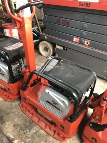 Multiquip MVH306GH Reversible Plate Compactor Honda GX270