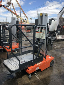 JLG 12SP 12' Electric Mast Lift Personnel Man Aerial Stock Picker